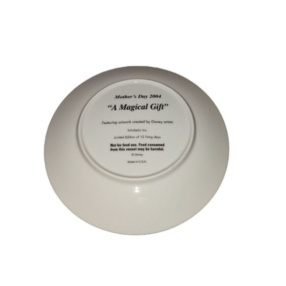Walt Disney Grolier Collectibles Plate 2004 - Picture 2 of 2